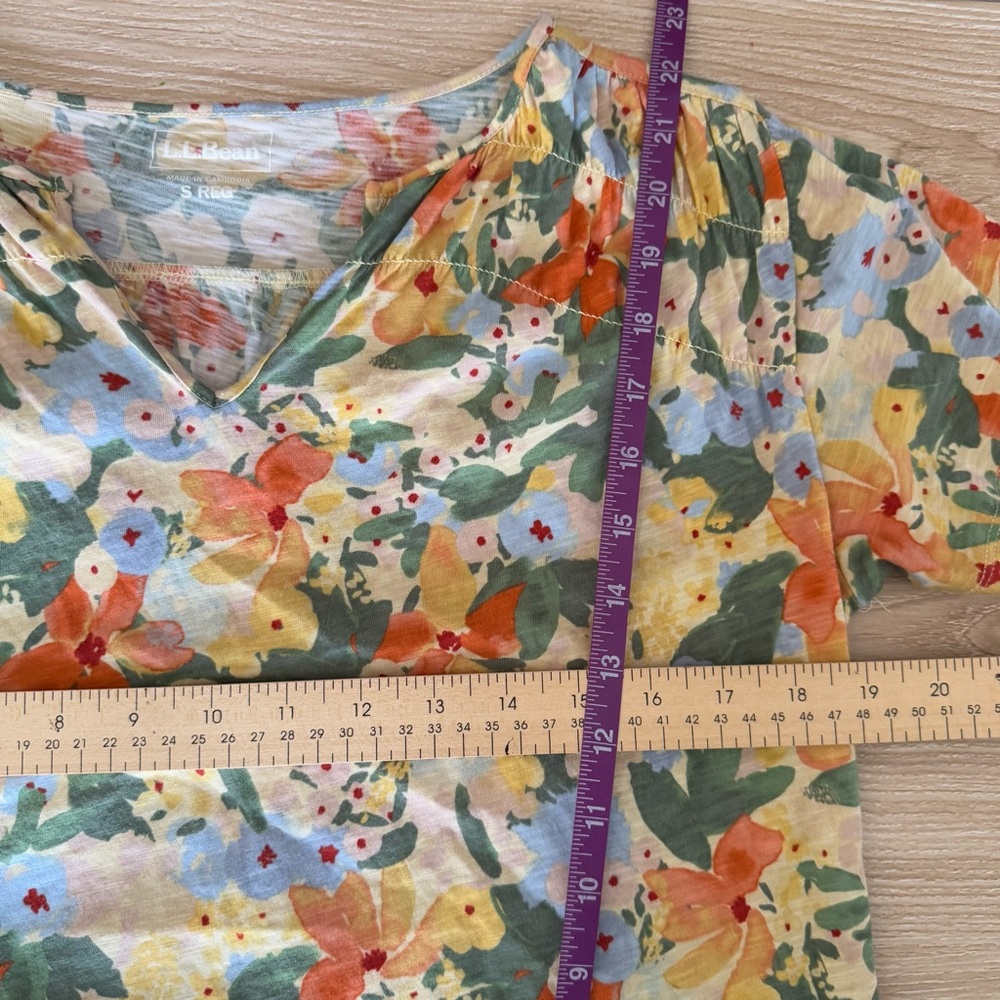 L.L. Bean Small Floral V Neck Tee Organic Cotton Spring Colorful Hippie Boho - Picture 4 of 4